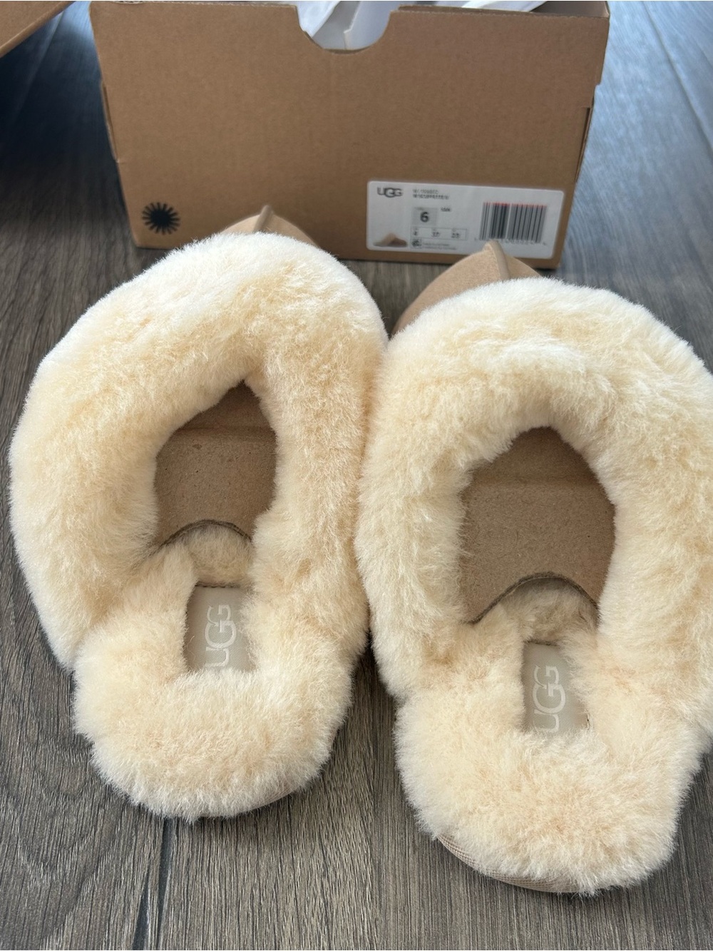 BRAND NEW UGG Women's Chestnut Suede Plush Cuff Slippers - Picture 4 of 7